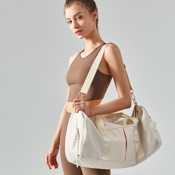 Fashion  Sports Travelling Bag T005 - Image 2
